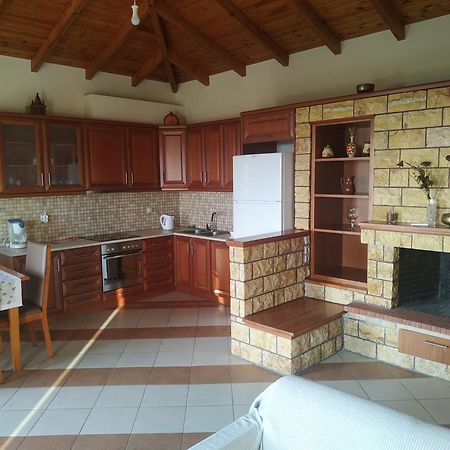Papadeas Villas Megali Mantineia Exteriör bild