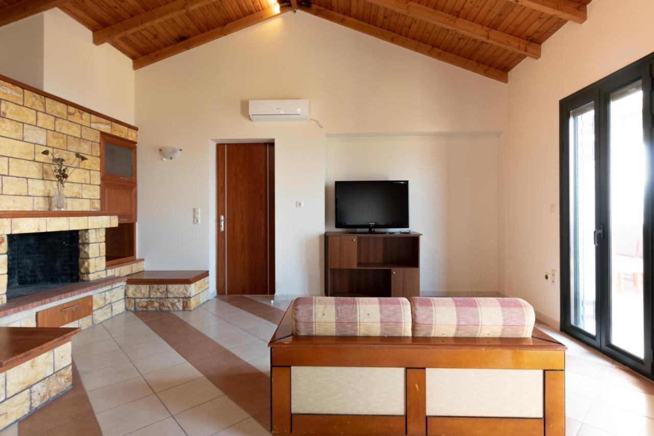Papadeas Villas Megali Mantineia Exteriör bild
