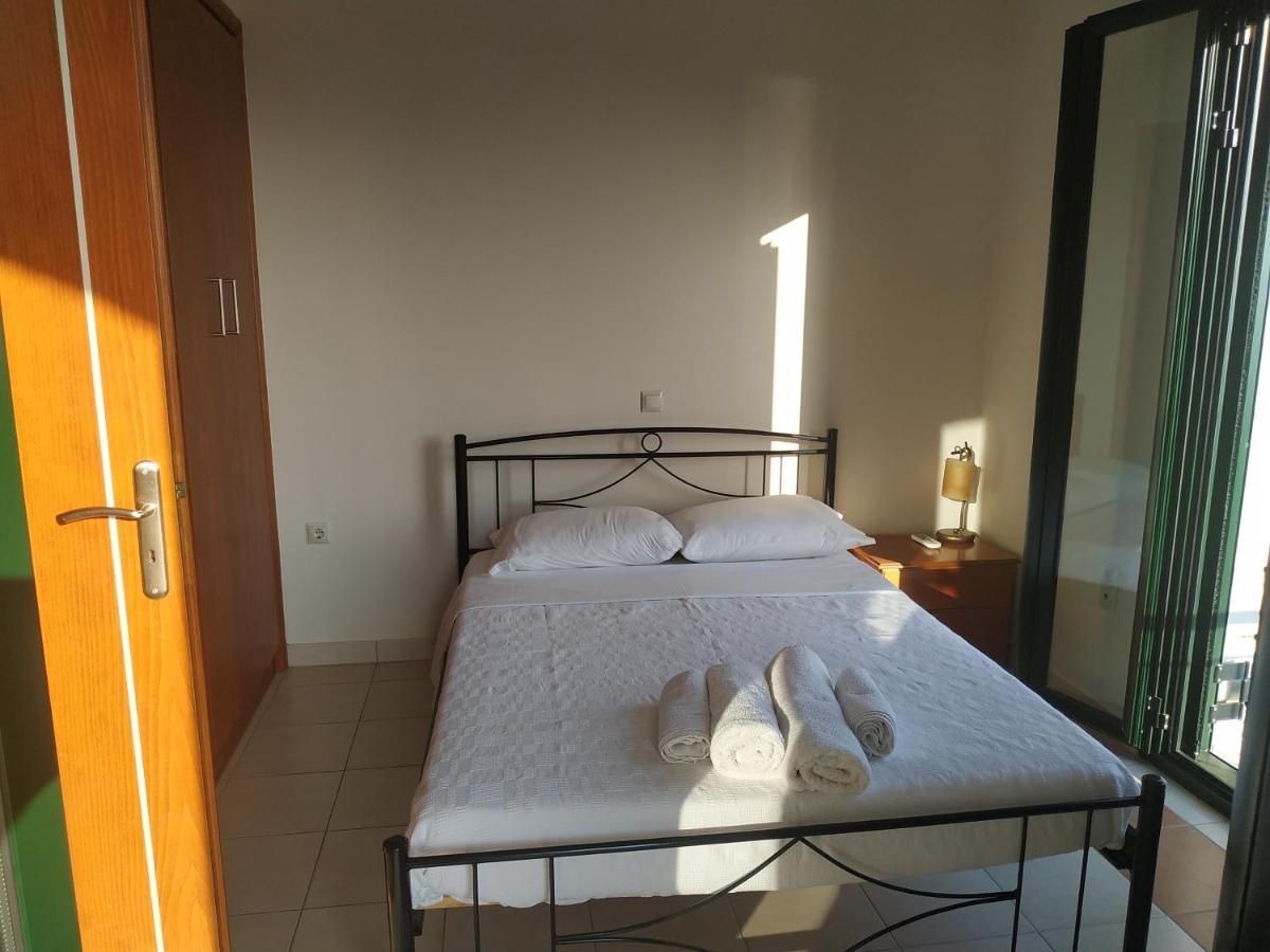 Papadeas Villas Megali Mantineia Exteriör bild