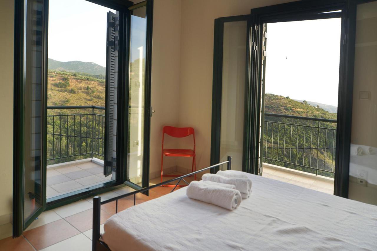 Papadeas Villas Megali Mantineia Exteriör bild