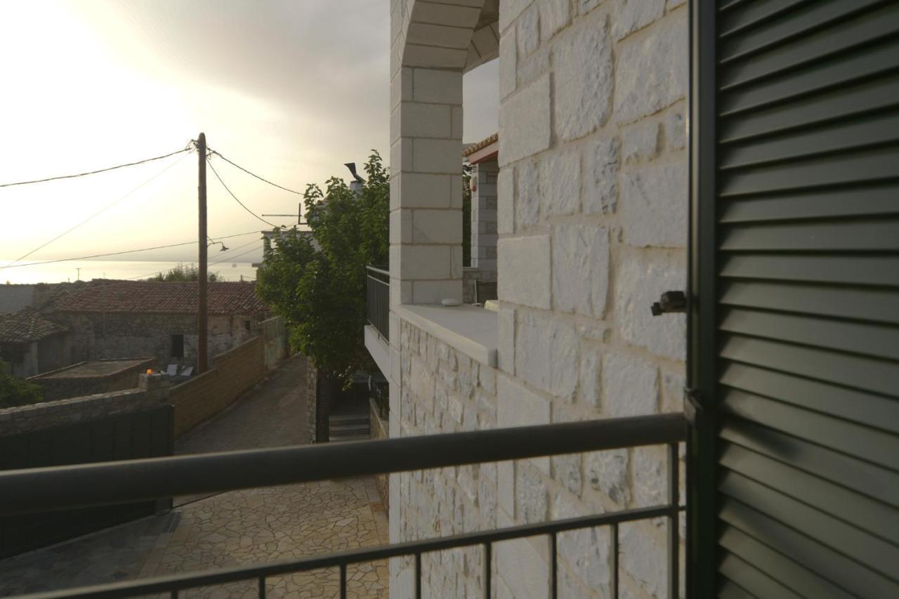 Papadeas Villas Megali Mantineia Exteriör bild