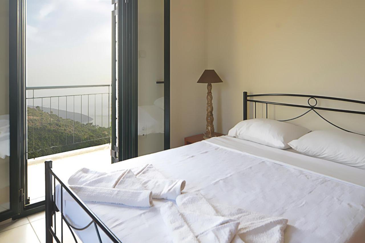 Papadeas Villas Megali Mantineia Exteriör bild